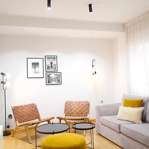 https://modern-well-located-apartment-in-soho.1costadelsol.com